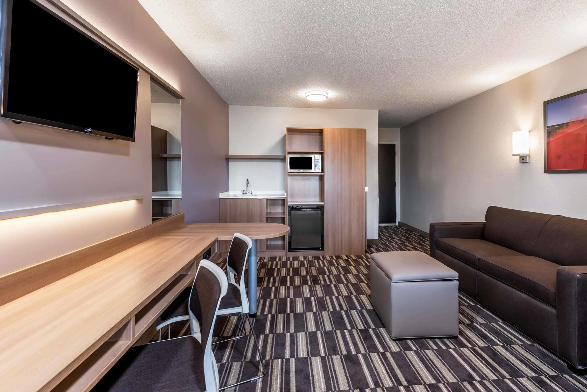 Microtel Inn & Suites By Wyndham Beaver Falls Exterior foto