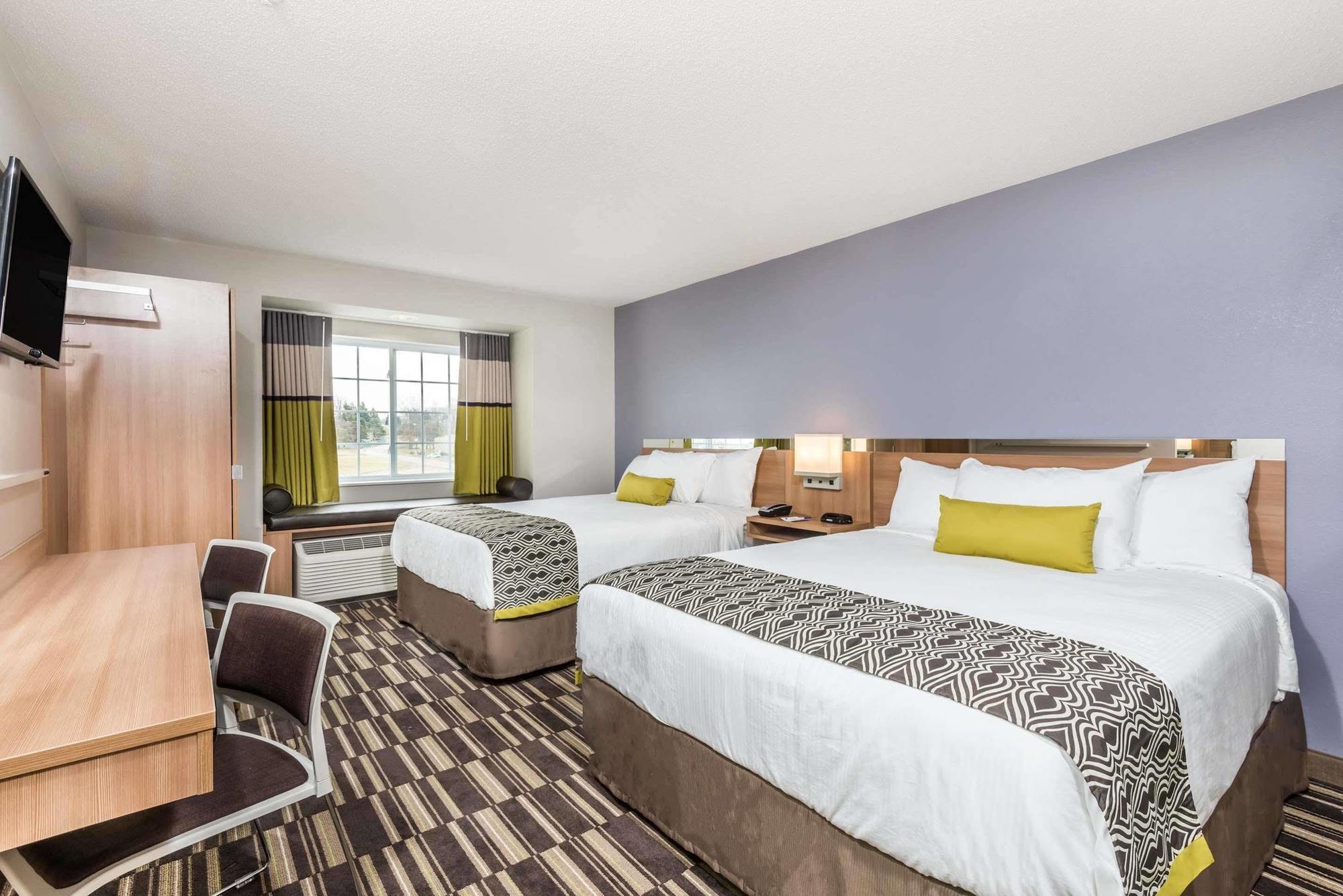 Microtel Inn & Suites By Wyndham Beaver Falls Exterior foto
